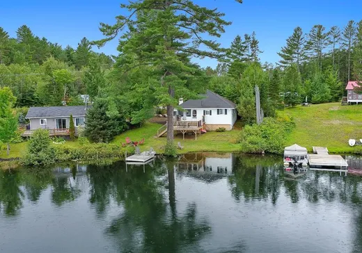 Bungalow for sale - 145 Route 303, Otter Lake, J0X2P0
