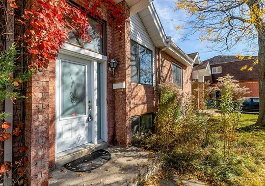 Bungalow à vendre - 3365 Crois. Boulogne, Brossard, J4Z3R5