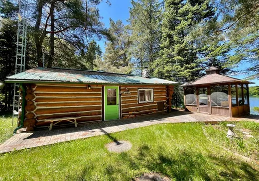 Bungalow à vendre - 4 Ch. Jos-Cousineau, Riviére-Windigo, J0X1C0