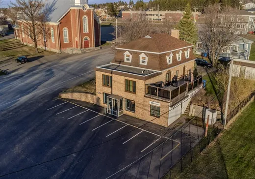 Bungalow à vendre - 855 Boul. St-Germain, Rimouski, G5L3T7