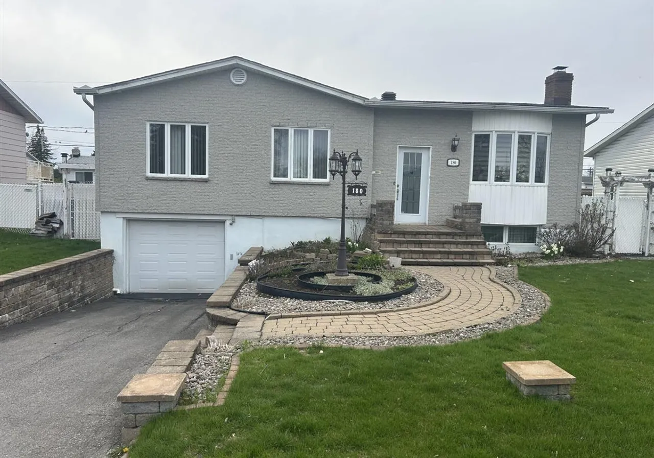 Maison à vendre - 180 Rue Beurling, Châteauguay, J6K 3K4