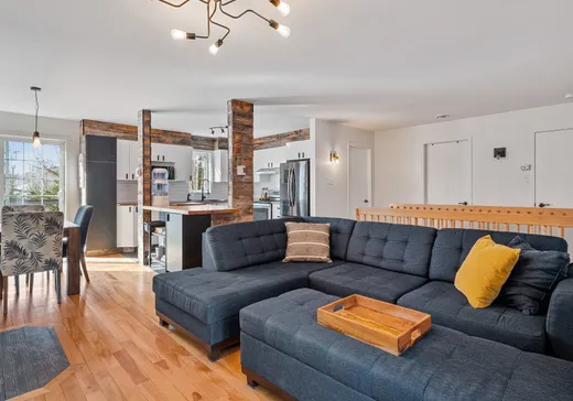 Two or more stories for sale - 436 Rue du Maquignon, Sainte-Adèle, J8B3G4
