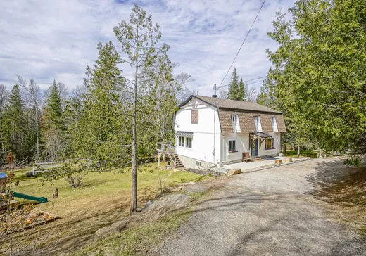 Two or more stories for sale - 26 Rue Clover Leaf, Morin-Heights, J0R1H0