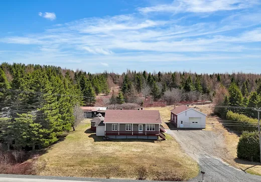 Maison à étages à vendre - 35 Route 232 O., Rimouski, G0K1A0