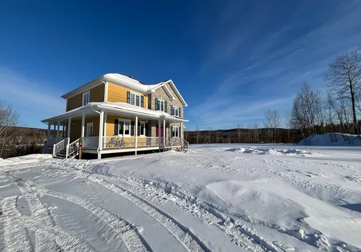 Two or more stories for sale - 840 Route 155 N., La Tuque, G9X0A7