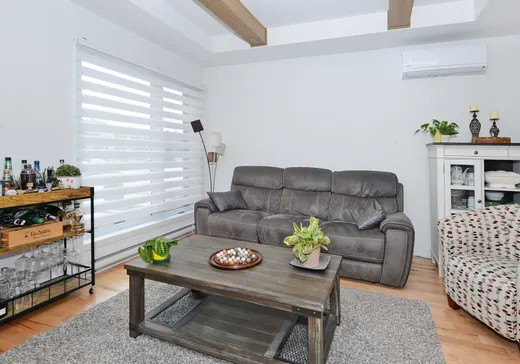 Maison à vendre - 41 Carré Morrison, Huntingdon, J0S 1H0