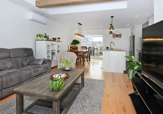 Maison à vendre - 41 Carré Morrison, Huntingdon, J0S 1H0