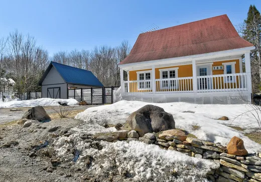 Maison à étages à vendre - 165 Rue Jean, Saint-Calixte, J0K1Z0