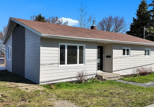 Maison à étages à vendre - 870 Rue St-Arsène, Rimouski, G5L3X5