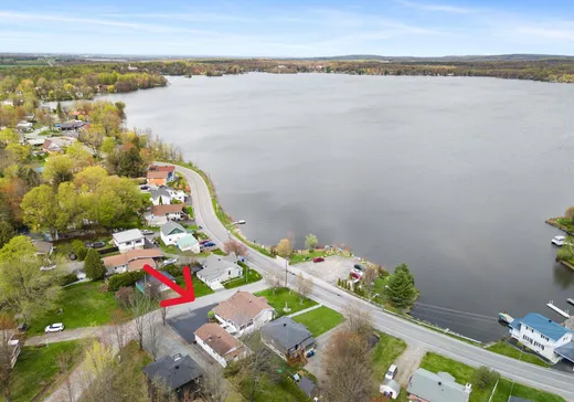 Maison à vendre - 1658 Av. du Lac O., Saint-Hyacinthe, J0E 1Z0