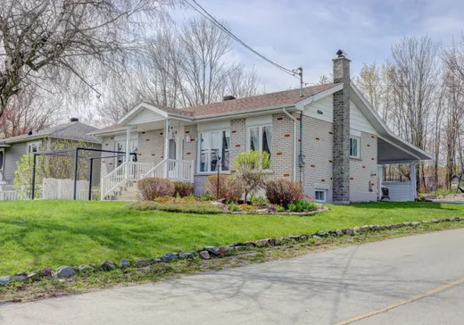Maison à vendre - 1658 Av. du Lac O., Saint-Hyacinthe, J0E 1Z0