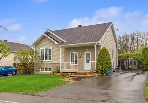 Maison à vendre - 342 51e Avenue, Sainte-Marthe-sur-le-Lac, J0N 1G4