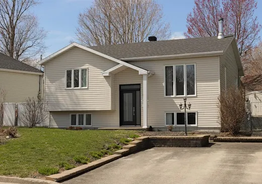Bungalow for sale - 6286 Rue de Vénus, Saint-Emile, G3E2B7