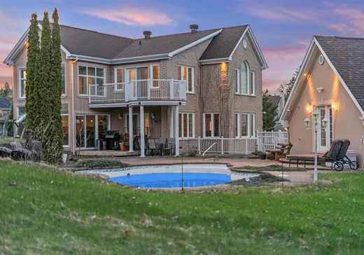 Maison à vendre - 665 Mtée des Pins S., Coaticook, J1A 3H4