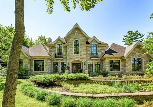 Two or more stories for sale - 2800 Rue Beckett, Les Nations, J1L2W8