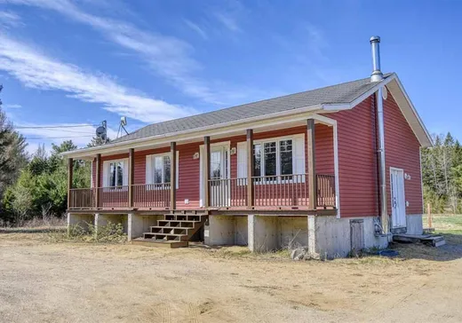Bungalow for sale - 134 Ch. Dubeau, St-Remi-D'Amherst, J0T2L0