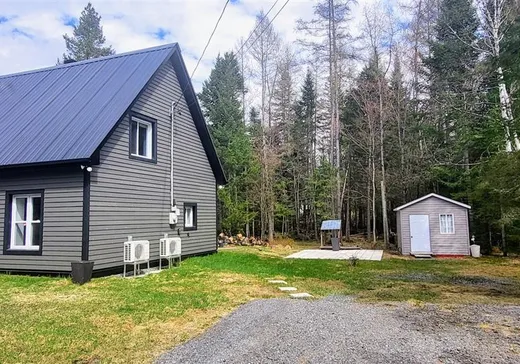 House for sale - 553 Rue de la Canadienne, Mont-Blanc, J0T 2G0