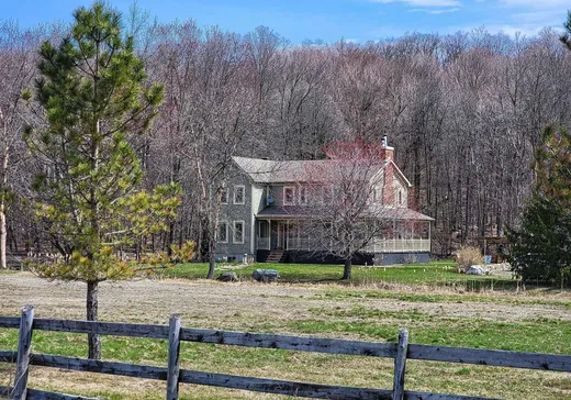 Two or more stories for sale - 341 Route du Long-Sault, Lachute, J0V1X0