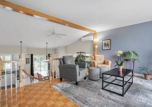 Maison à vendre - 1025 Rue Laliberté, Saint-Jean-sur-Richelieu, J3A 1G8
