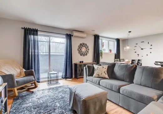 Condo à vendre - 7060 Boul. Cousineau, St-Hubert, J3Y 9K8