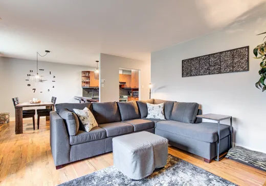 Condo à vendre - 7060 Boul. Cousineau, St-Hubert, J3Y 9K8