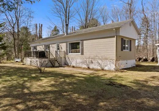 Two or more stories for sale - 6501 Rg Ste-Rose, Notre-Dame-des-Lourdes, J0K1K0