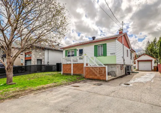 Two or more stories for sale - 3800 52e Rue, Laval (Laval-sur-le-lac), H7R1N1