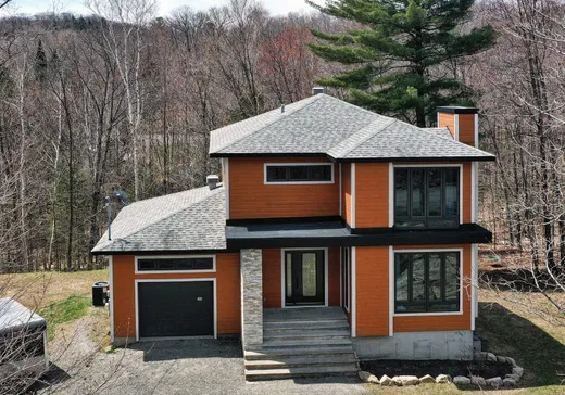 Maison à étages à vendre - 160 Rue du Soleil, Saint-Calixte, J0K1Z0
