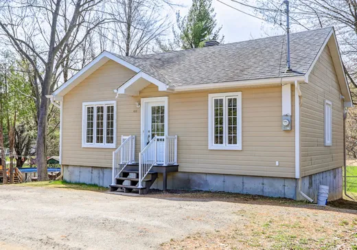 Maison à vendre - 409 Rue David, Sainte-Sophie, J5J 2A5