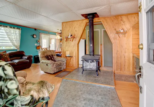 Maison à vendre - 250 Rue Leclair, Saint-Calixte, J0K 1Z0