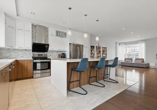 Maison à vendre - 3415 Rue de Louxor, Brossard, J4Z 2M4