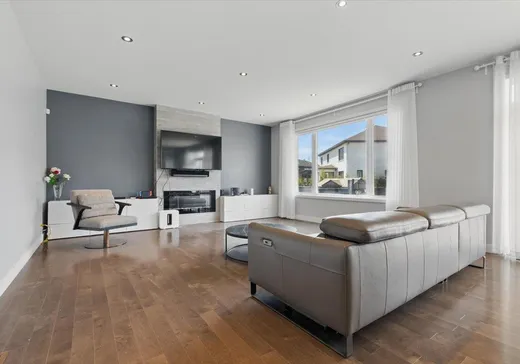 Maison à vendre - 3415 Rue de Louxor, Brossard, J4Z 2M4