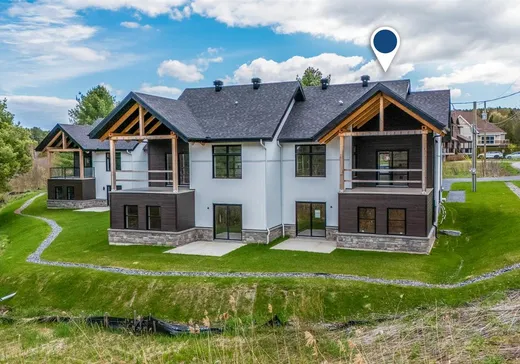 Bungalow à vendre - 1 Av. de l'Auberge, Magog, J1X7A2