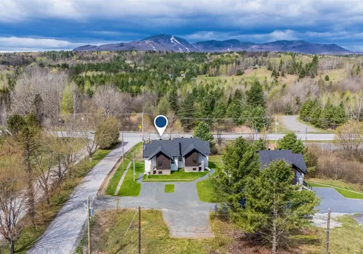 Maison à vendre - 1 Av. de l'Auberge, Magog, J1X 7A2