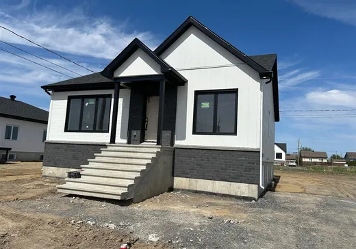 Bungalow à vendre - 1000 Du Reliquaire, Drummondville, J2B8Z7