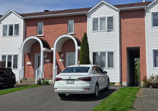 Two or more stories for sale - 2482 Rue des Martinets, Drummondville, J2C7E2