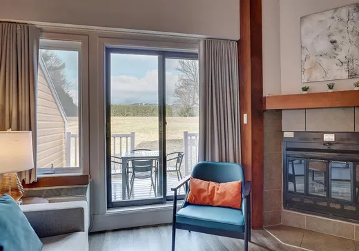 Condo à vendre - 44 Av. de l'Auberge, Orford, J1X 6J3