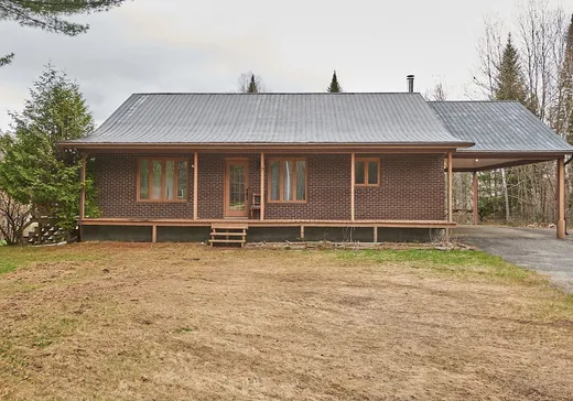 Maison à étages à vendre - 139 Ch. du Chevreuil-Blanc, Val-des-Bois, J0X3C0
