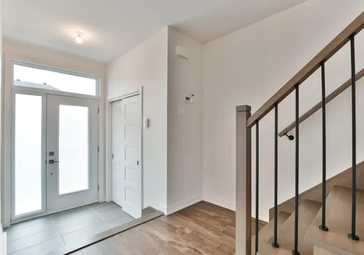 House for sale - 535 Rue du Muscat, Sainte-Marthe-sur-le-Lac, J0N 1P0