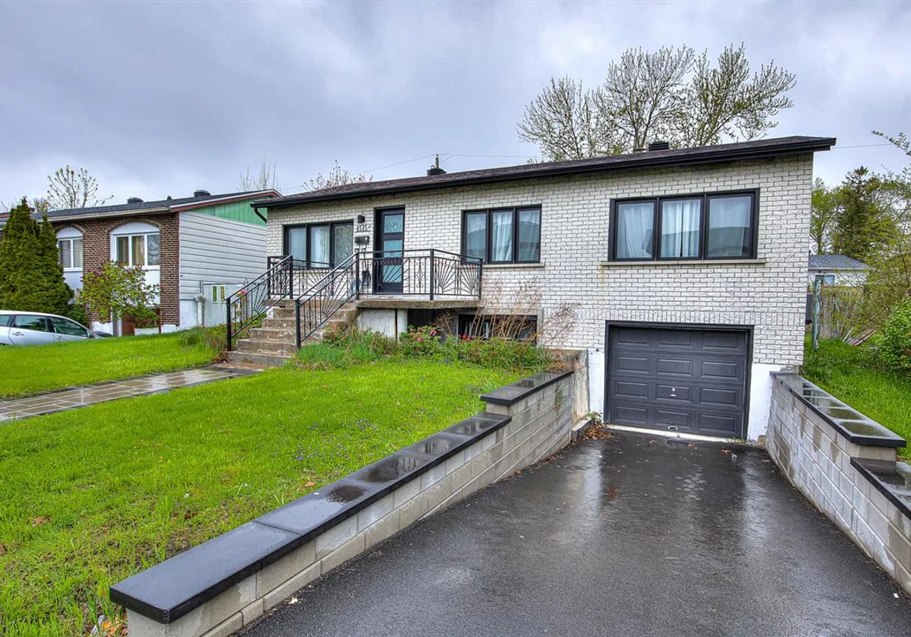 House for sale - 4515 2e Rue, Laval (Chomedey), H7W 2N7