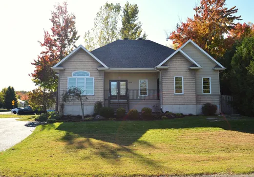 Two or more stories for sale - 190 Rue Verville, Drummondville, J2A1T1