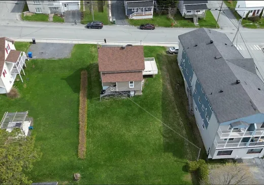 House for sale - 255 2e Avenue, Lac-Etchemin, G0R 1S0