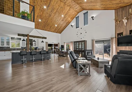 Maison à vendre - 319 Ch. des Quatre-Fourches, Mont-Laurier, J0W 1H0