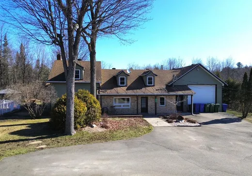 Maison à étages à vendre - 257 Ch. Sinclair, Brownsburg-Chatham, J8G1W7
