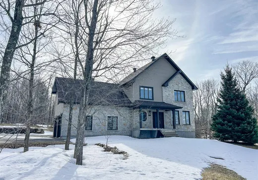 Maison à étages à vendre - 90 Rue Binette, Brownsburg-Chatham, J8G1W8