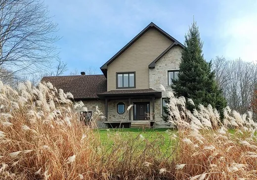House for sale - 90 Rue Binette, Brownsburg-Chatham, J8G 1W8