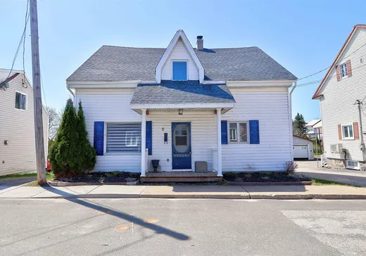 Maison à vendre - 6 Rue Dupont, Saint-Stanislas-de-Champlain, G0X 3E0