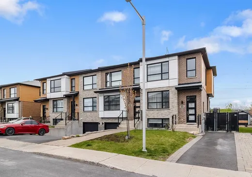 House for sale - 3707 Rue Émile-Bouthillier, St-Hubert, J3Y 0R1