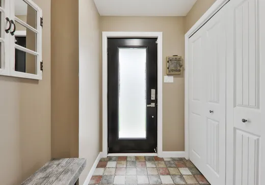 Maison à vendre - 11 Ch. de la Sapinière, Saint-Sauveur, J0R 1R1