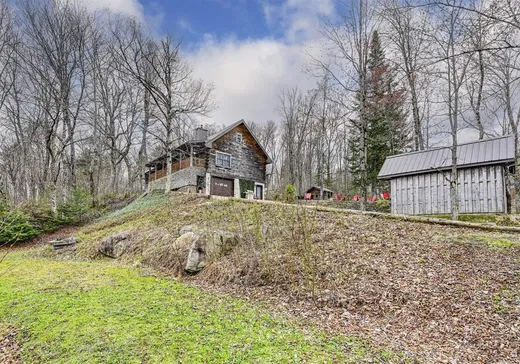 Maison à vendre - 201 Av. Jean-Joseph E., Saint-Raymond, G3L 2V4
